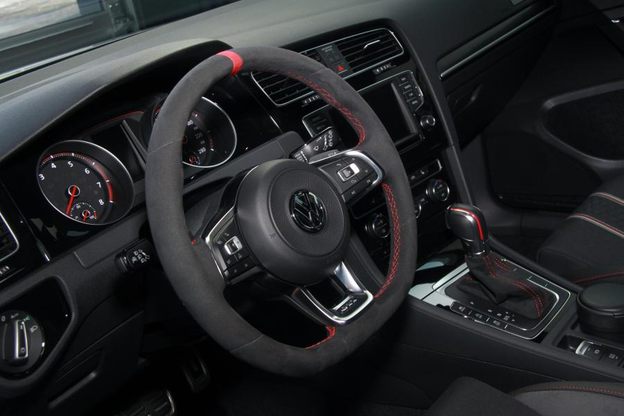 Панель приборов Volkswagen Golf GTI Clubsport by B&B 2016 года  (фото 9 из 9)